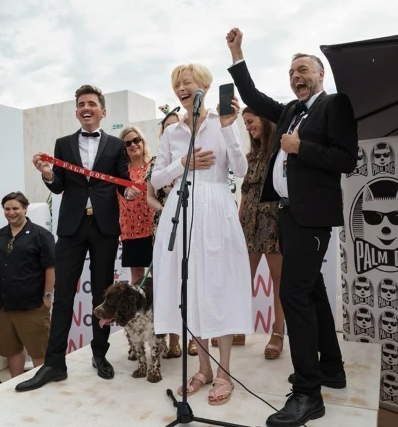Cannes 2021 : les Springer Spaniel de Tilda Swinton remportent la Palm Dog Wamiz pour The Souvenir II